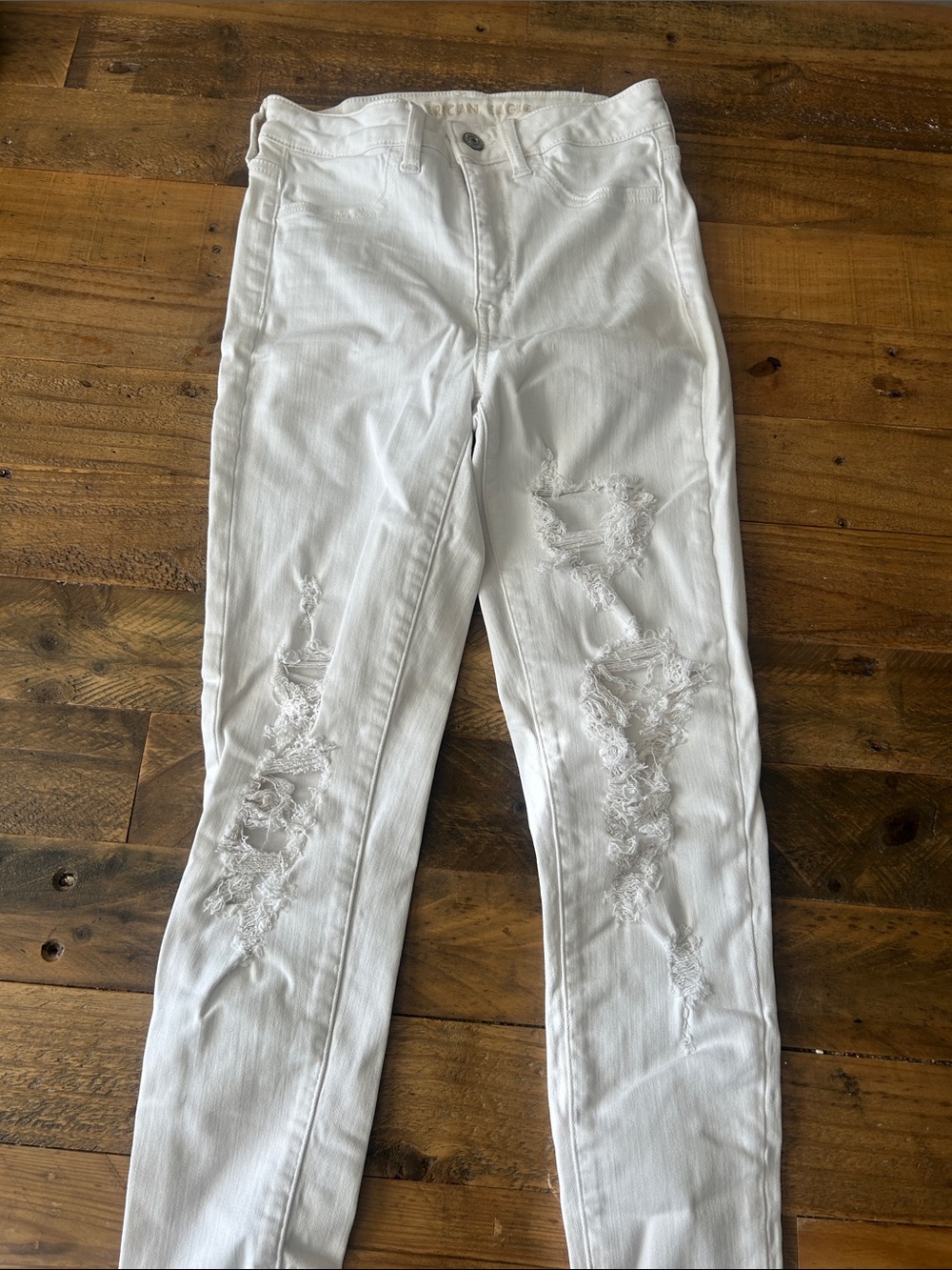American Eagle Outfitters White Women's Skinny Jeans with Distressed Knees